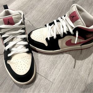Girls Nike Jordans Size 3Y